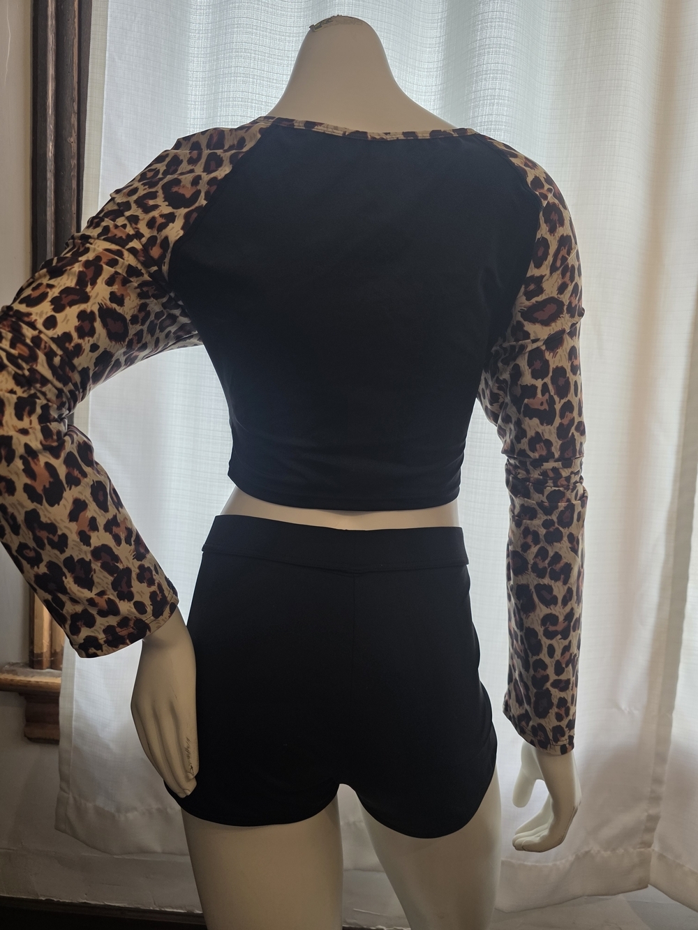 Cupshe Zip Top with Leopard-Print Rash guard And Short Bottoms - Picture 2 of 5
